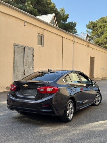 Chevrolet Cruze-6