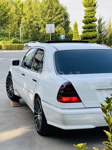 Mercedes C 230-8