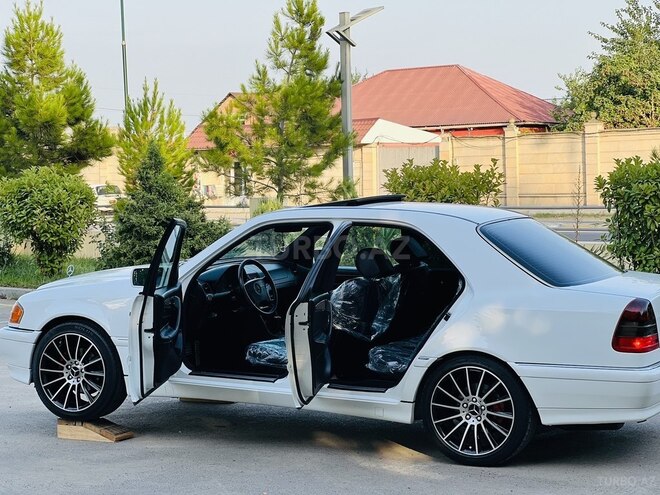 Mercedes C 230-16