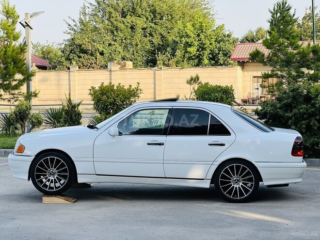 Mercedes C 230-4