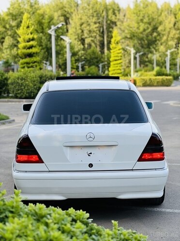 Mercedes C 230-9