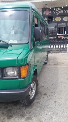 Mercedes 208 D 1994, 325,868 km - 2.3 л - Sabirabad