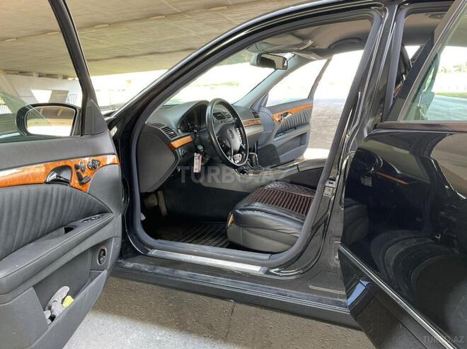 Mercedes E 240 2005, 182,000 km - 2.6 l - Bakı