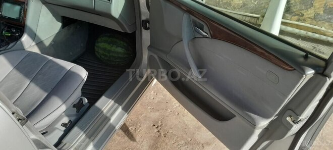 Mercedes E 220 d 2000, 560,000 km - 2.2 л - Bakı
