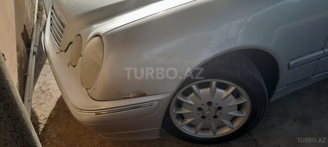 Mercedes E 220 d 2000, 560,000 km - 2.2 л - Bakı