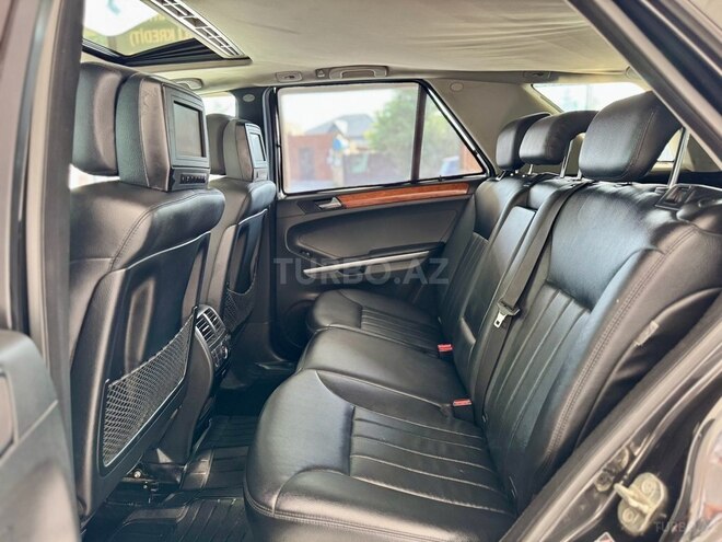 Mercedes ML 350 4MATIC-23
