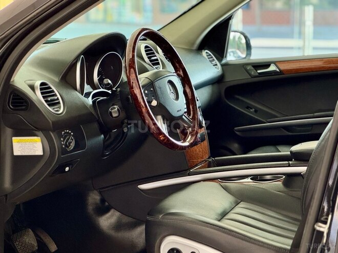 Mercedes ML 350 4MATIC-31
