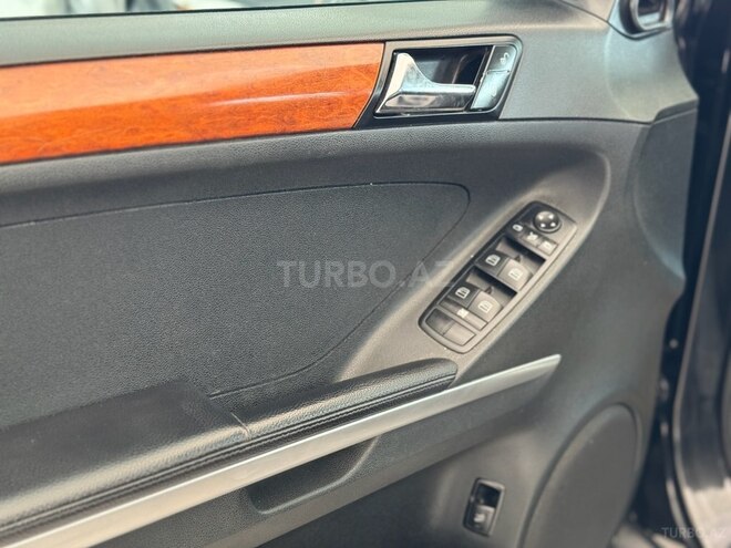 Mercedes ML 350 4MATIC-33