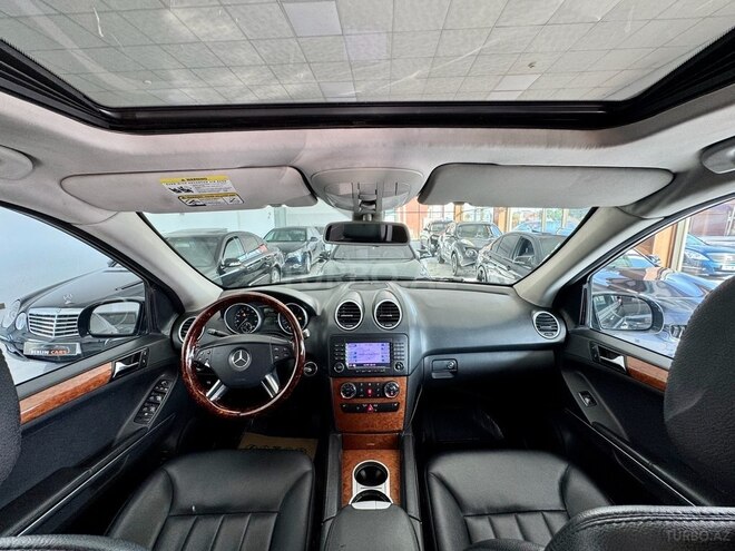 Mercedes ML 350 4MATIC-24