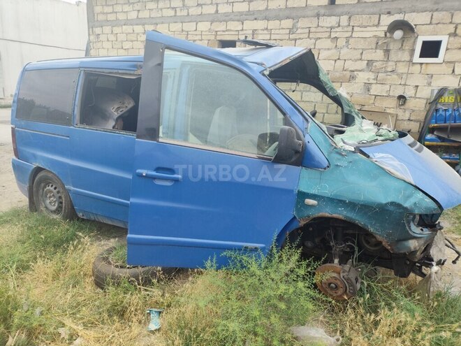 Mercedes Vito 2000, 450,000 km - 2.2 л - Sabirabad