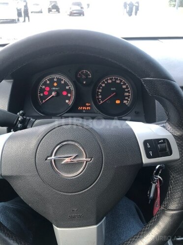 Opel Astra 2009, 225,000 km - 1.4 l - Bakı