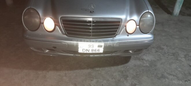 Mercedes E 220 d 2000, 560,000 km - 2.2 л - Bakı