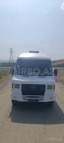 Mercedes 208 D 1994, 256,000 km - 2.2 l - Lənkəran