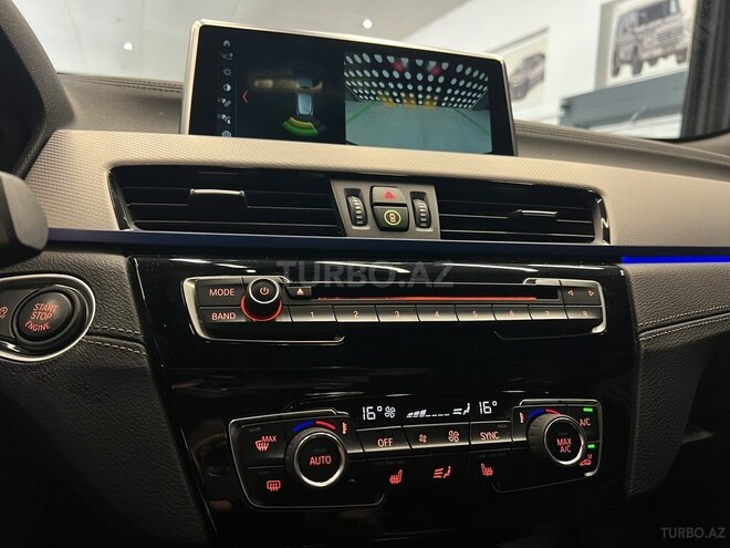 BMW  2018, 80,000 km - 2.0 l - Bakı