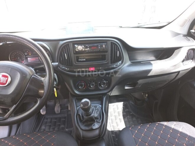 Fiat Doblo 2018, 293,877 km - 1.4 l - Yevlax