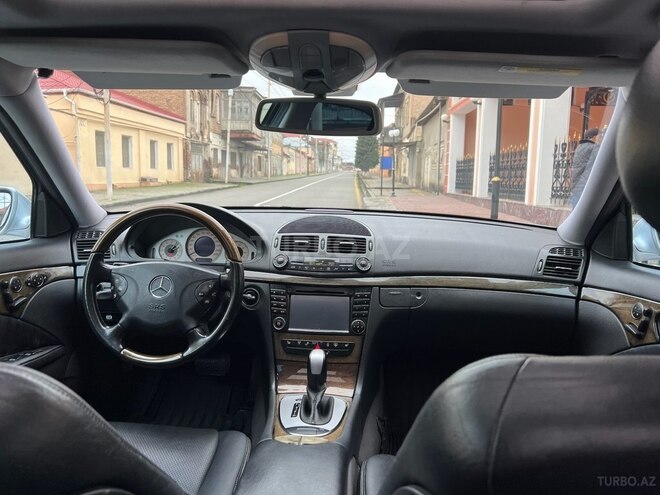 Mercedes E 320 2002, 371,000 km - 3.2 l - Quba