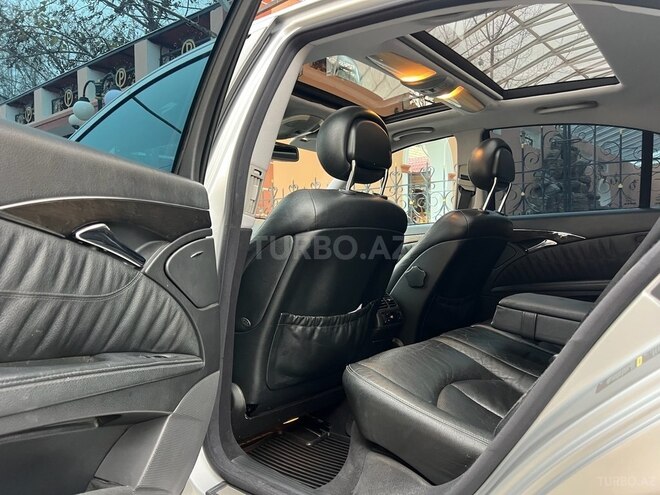 Mercedes E 320 2002, 371,000 km - 3.2 l - Quba