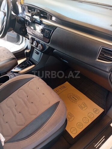 Toyota Corolla 2013, 218,000 km - 1.6 l - Bakı