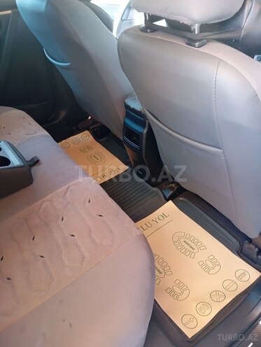 Toyota Corolla 2013, 218,000 km - 1.6 l - Bakı