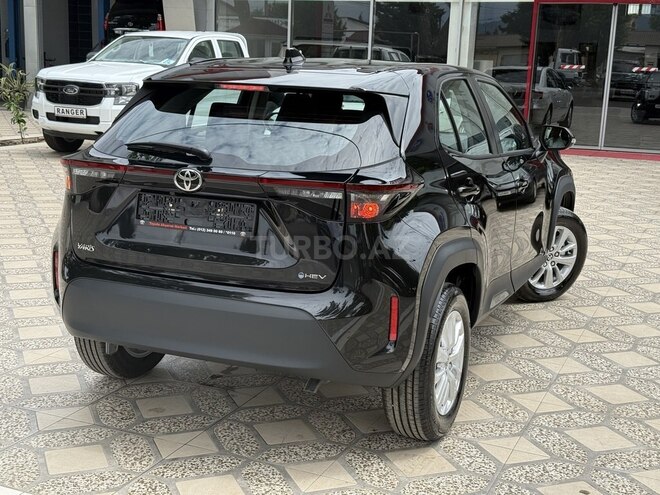 Toyota Yaris Cross-8