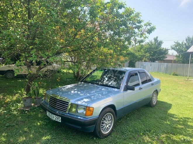 Mercedes 190 1991, 357,000 km - 2.0 l - Zaqatala