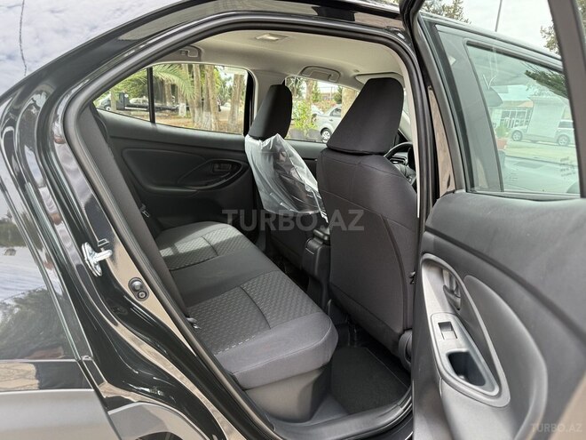 Toyota Yaris Cross-15