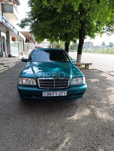 Mercedes C 180 2000, 277,000 km - 1.8 л - Bakı
