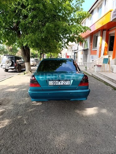 Mercedes C 180 2000, 277,000 km - 1.8 л - Bakı