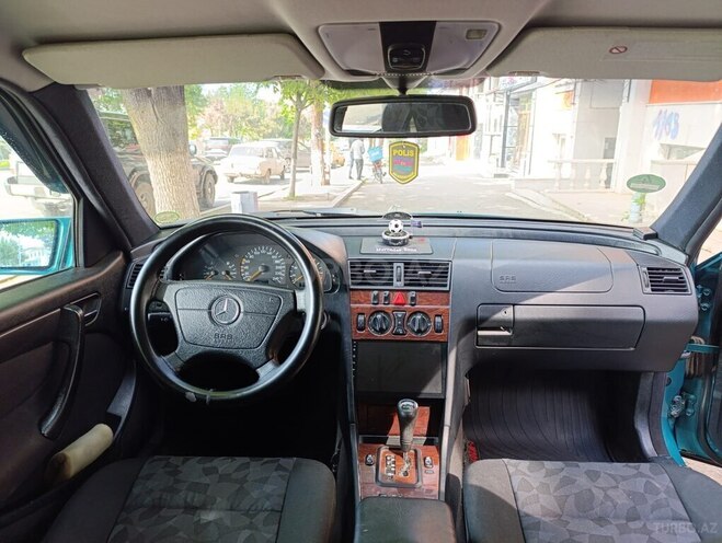 Mercedes C 180 2000, 277,000 km - 1.8 л - Bakı