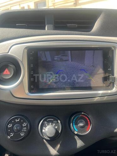 Toyota Vitz 2011, 127,000 km - 1.3 l - Bakı
