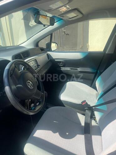 Toyota Vitz 2011, 127,000 km - 1.3 l - Bakı