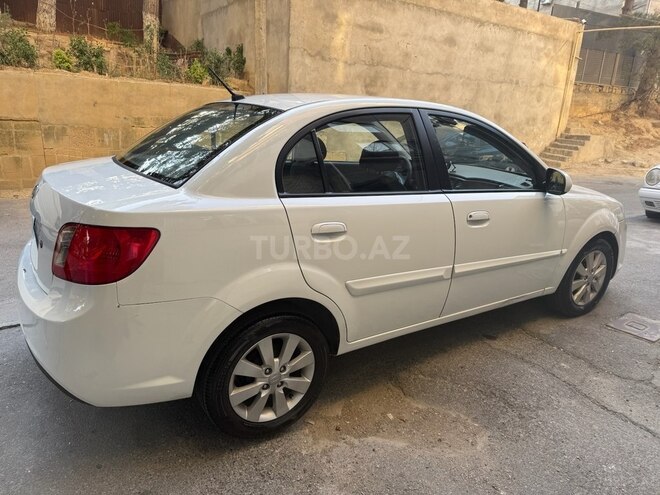 Kia Rio 2011, 220,000 km - 1.4 l - Bakı