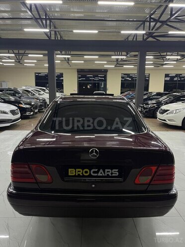 Mercedes E 230 1996, 298,000 km - 2.3 l - Bakı