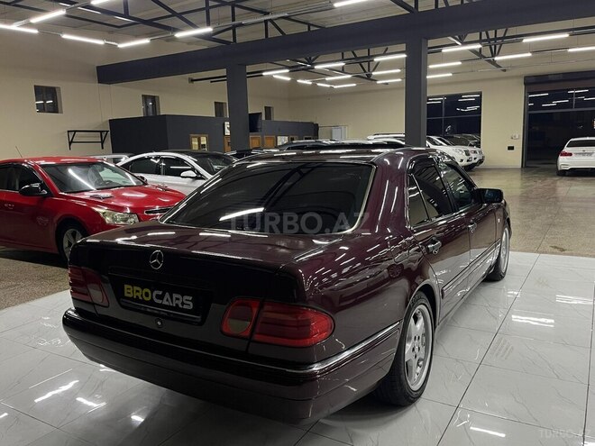 Mercedes E 230 1996, 298,000 km - 2.3 l - Bakı