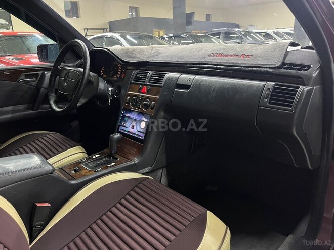 Mercedes E 230 1996, 298,000 km - 2.3 l - Bakı