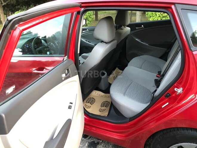 Hyundai Accent 2015, 40,000 km - 1.6 l - Bakı