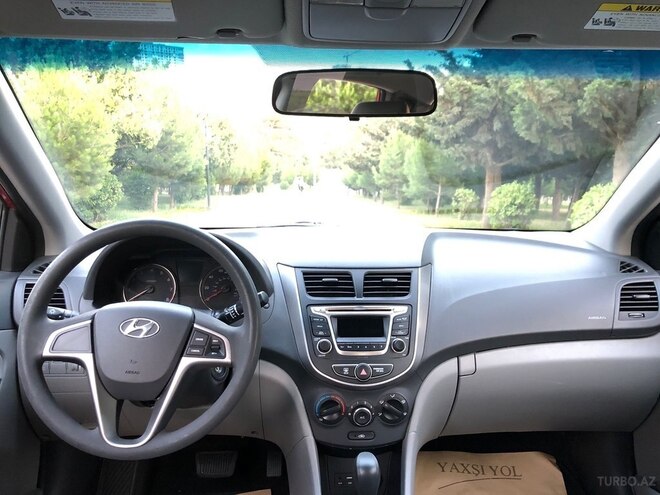 Hyundai Accent 2015, 40,000 km - 1.6 l - Bakı