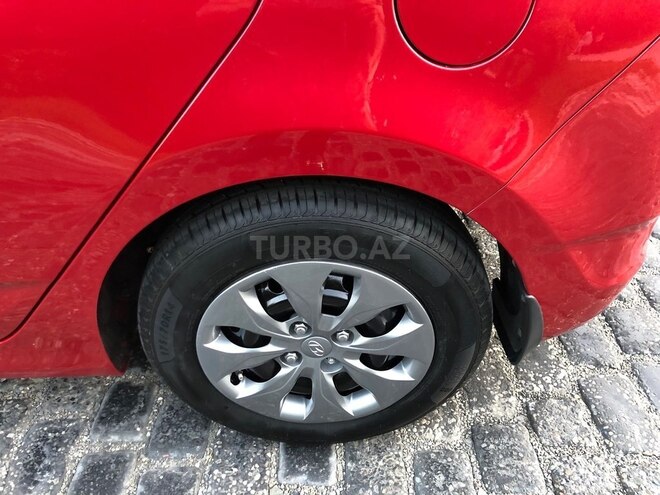 Hyundai Accent 2015, 40,000 km - 1.6 l - Bakı