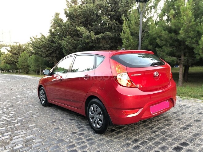 Hyundai Accent 2015, 40,000 km - 1.6 l - Bakı