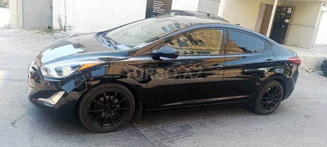 Hyundai Elantra 2015, 114,300 km - 1.8 l - Bakı