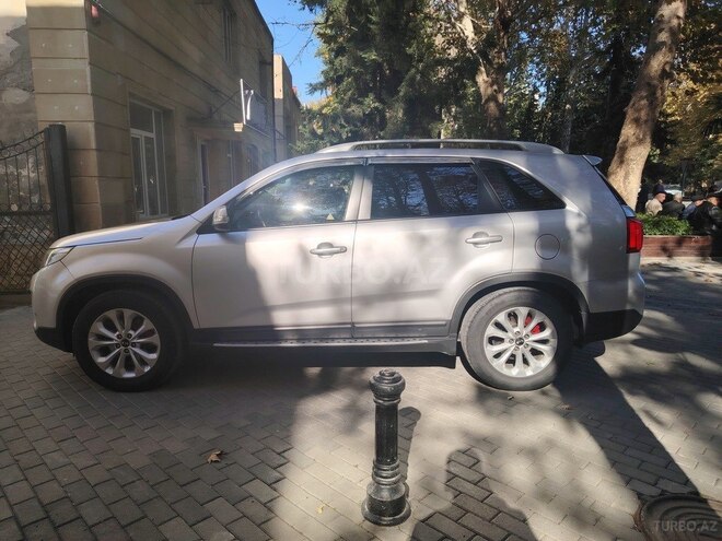 Kia Sorento 2013, 187,000 km - 2.0 l - Yevlax
