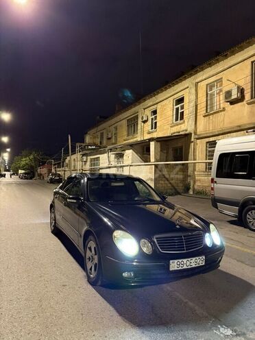 Mercedes E 320 2004, 310,000 km - 3.2 l - Bakı