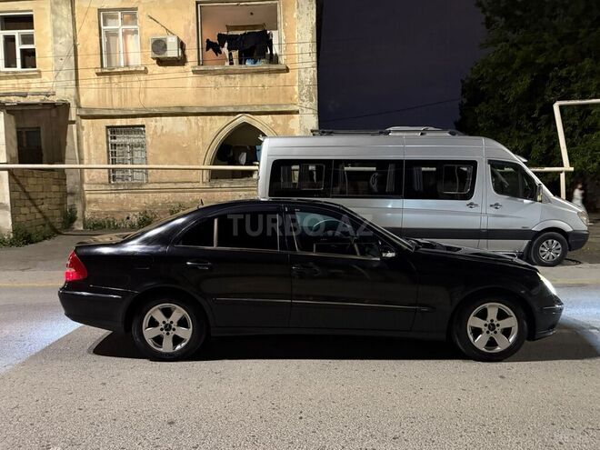 Mercedes E 320 2004, 310,000 km - 3.2 l - Bakı