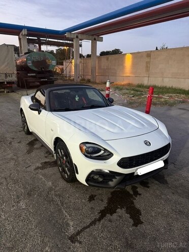 Abarth 124 Spider-4