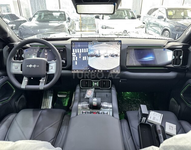 BYD Leopard 8-8