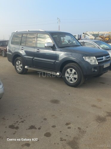 Mitsubishi Pajero 2008, 278,267 km - 3.0 л - Bakı