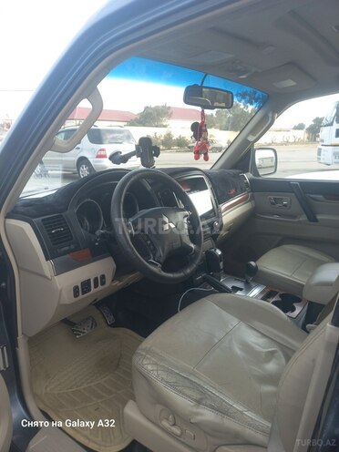 Mitsubishi Pajero 2008, 278,267 km - 3.0 л - Bakı