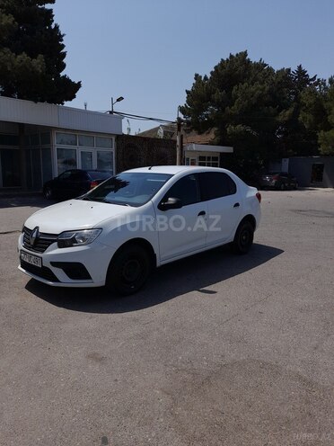 Renault Logan-3