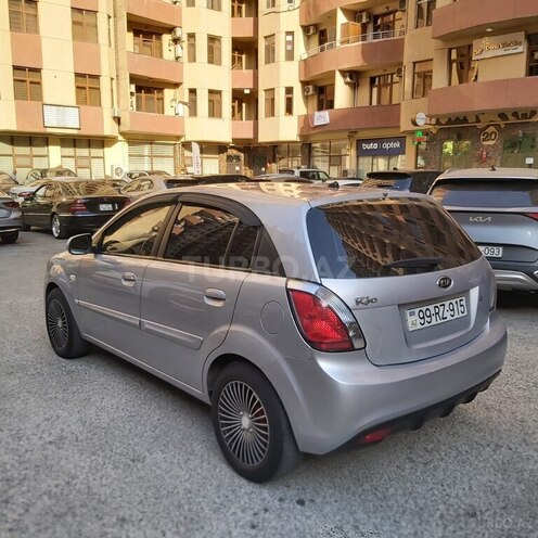 Kia Rio 2010, 215,757 km - 1.4 l - Bakı