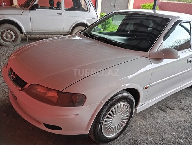Opel Vectra 1999, 375,685 km - 1.8 l - Zaqatala